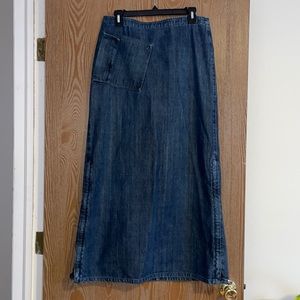 United Colors of Benetton Denim Maxi Cargo Skirt size 46 Italy/ 10 US